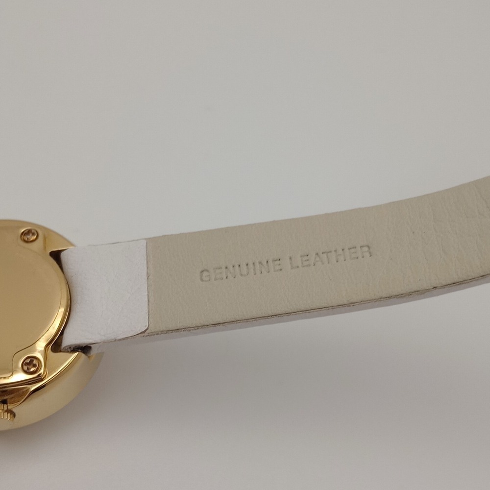 Marc by Marc Jacobs Cat Face Watch Gold Tone White Leather 22.5mm New Battery‎ - Picture 15 of 16